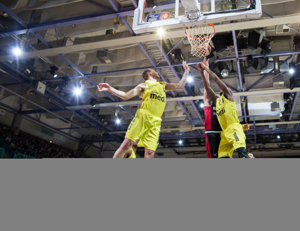 德拉富恩特 德拉富恩特